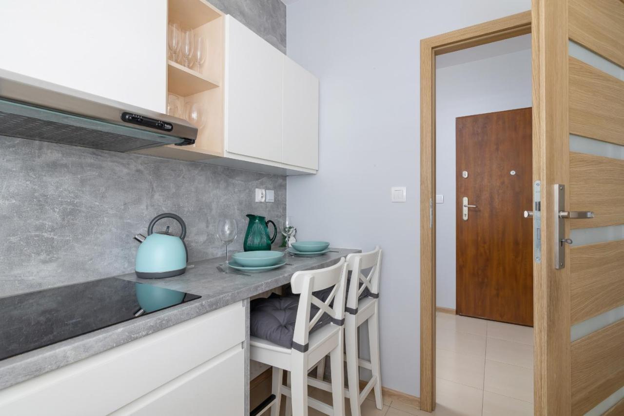 Osiedle Avia Harmonious Apartment With Balcony & Parking Cracow By Renters Prestige Krakow Ngoại thất bức ảnh
