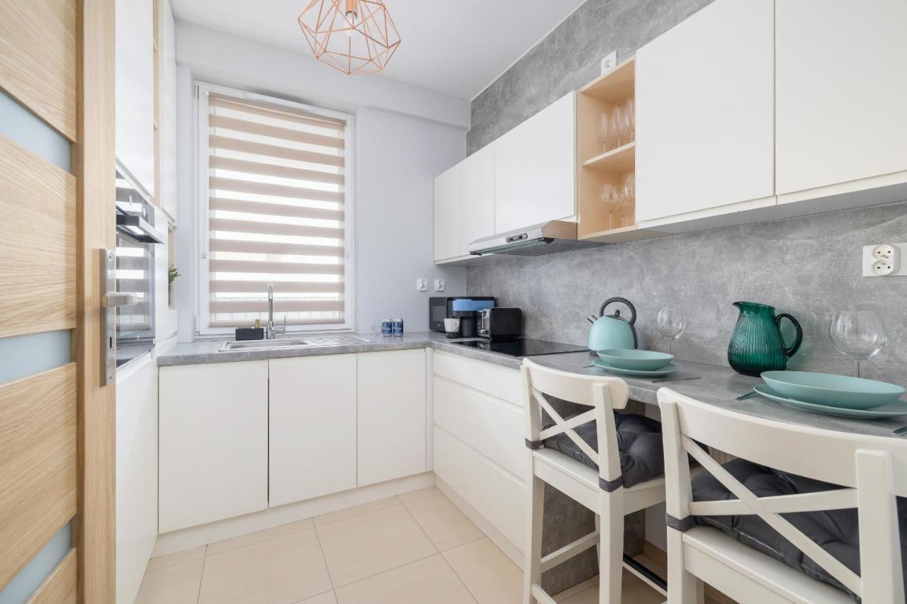 Osiedle Avia Harmonious Apartment With Balcony & Parking Cracow By Renters Prestige Krakow Ngoại thất bức ảnh